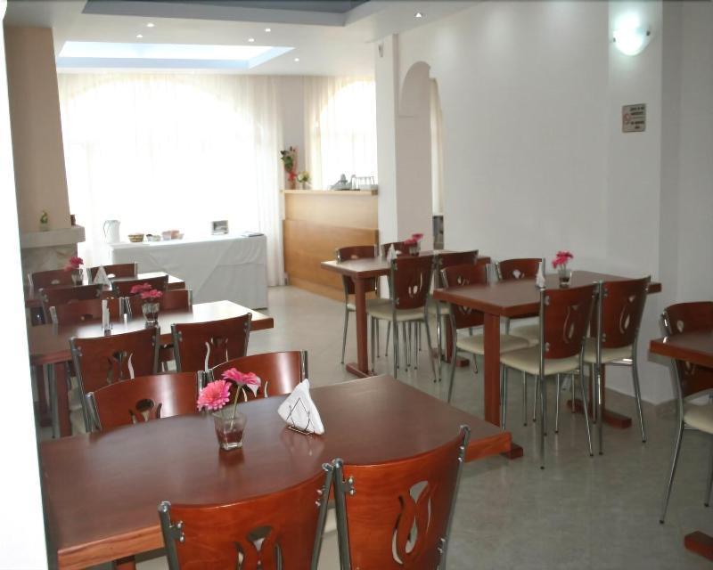 Posidonia Pension Amarynthos Exterior photo